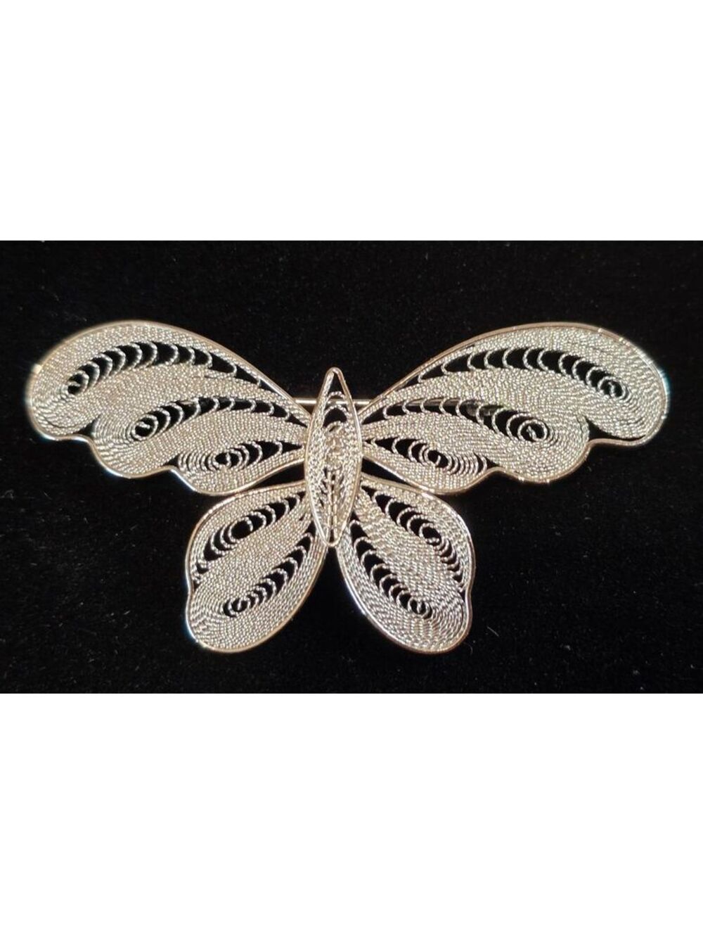 Vintage Silver Filigree Butterfly Brooch Pin – Elegant Statement Jewelry